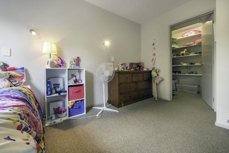 Photo of property in 6a Kokako Place, Taradale, Napier, 4112