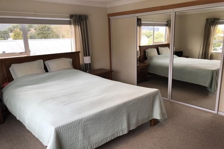 Photo of property in 15 Lincoln Avenue, Epuni, Lower Hutt, 5011