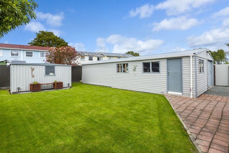 Photo of property in 61 Hikurangi Street, Trentham, Upper Hutt, 5018