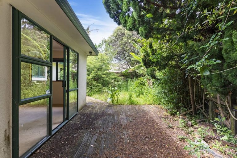 Photo of property in 10 Egret Court, Unsworth Heights, Auckland, 0632