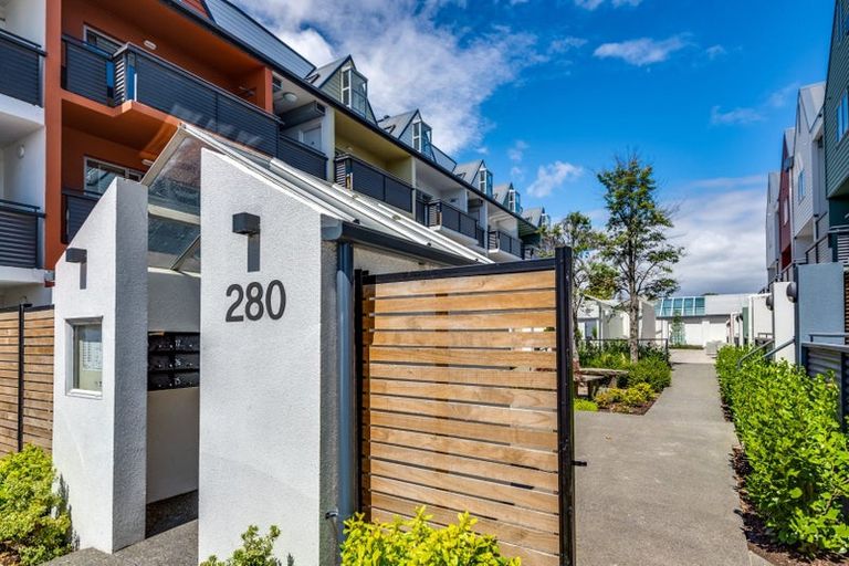 Photo of property in Amuri Park Apartments, 35/280 Bealey Avenue, Christchurch Central, Christchurch, 8013