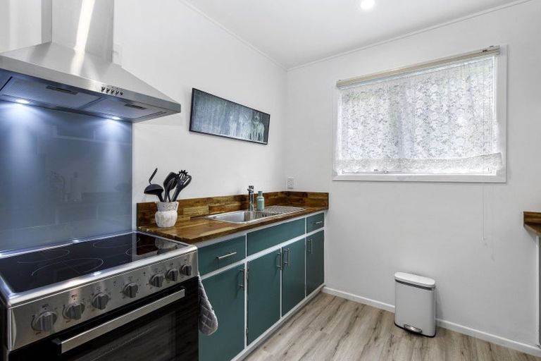 Photo of property in 71m Randwick Crescent, Moera, Lower Hutt, 5010