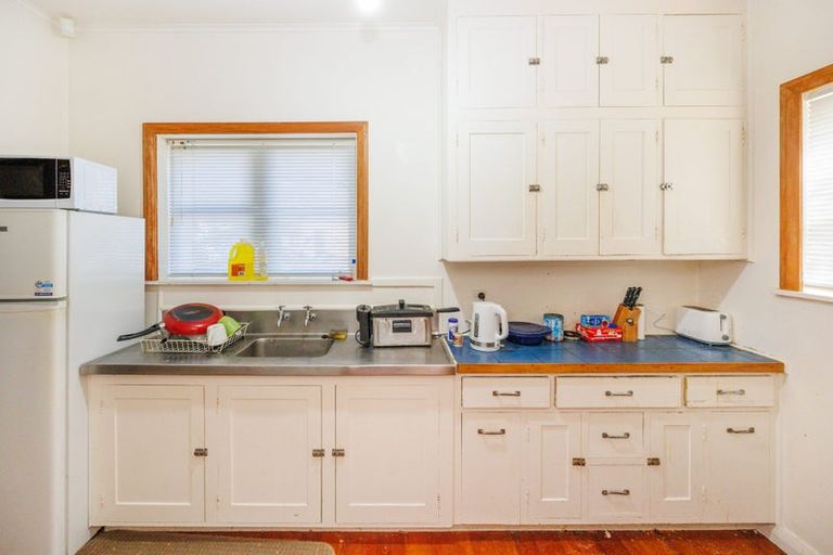 Photo of property in 200 College Street, West End, Palmerston North, 4412