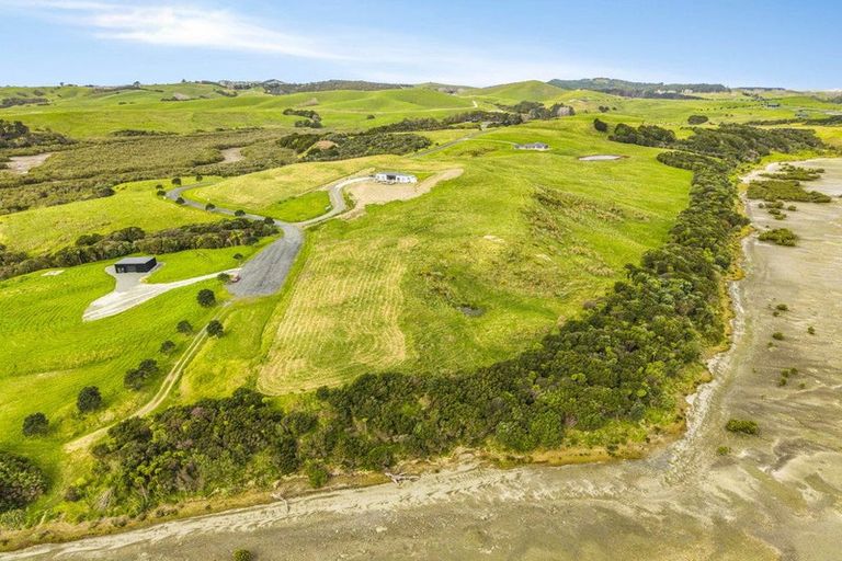 Photo of property in 83 Hinamoki Drive, Kaiwaka, 0573