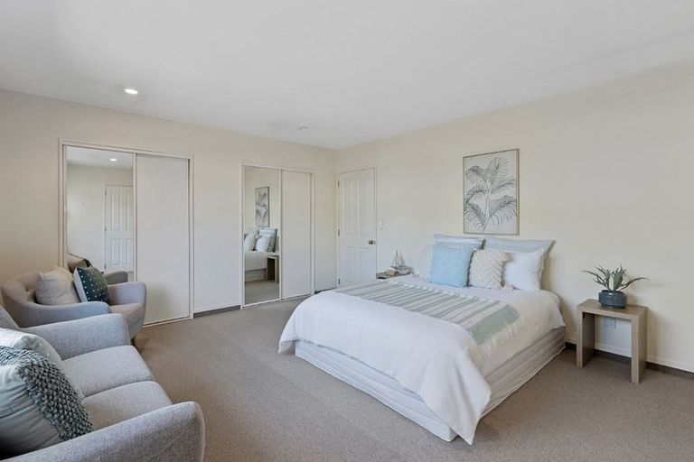 Photo of property in 154 Blighs Road, Strowan, Christchurch, 8052