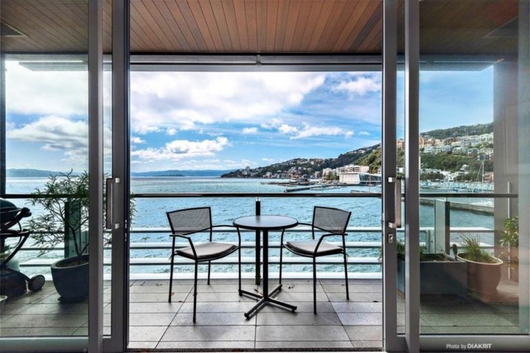 Photo of property in Clyde Quay Wharf, 2a/7 Clyde Quay Wharf, Te Aro, Wellington, 6011