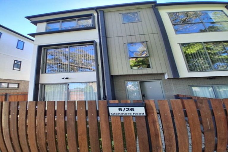 Photo of property in 2 The Boulevard, Sunnyhills, Auckland, 2010