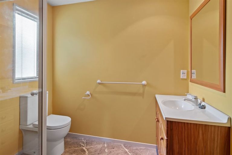 Photo of property in 1 Wendy Place, Heathcote Valley, Christchurch, 8022