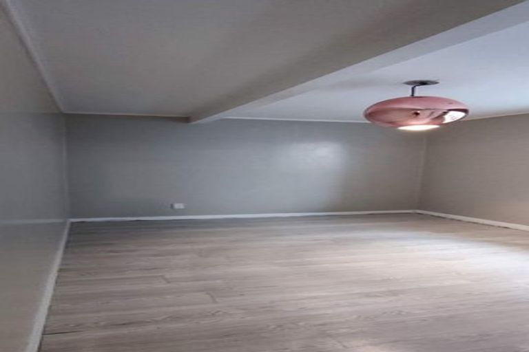 Photo of property in 4 Mills Road, Brooklyn, Wellington, 6021