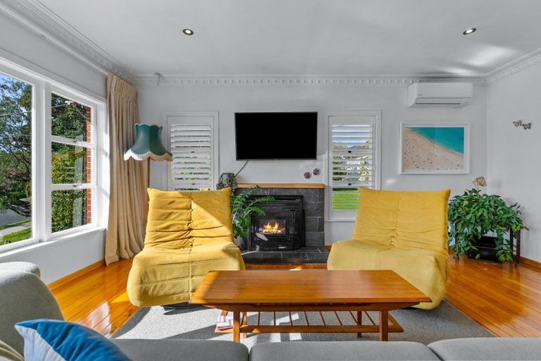 Photo of property in 39 Sherwood Avenue, Te Atatu South, Auckland, 0610