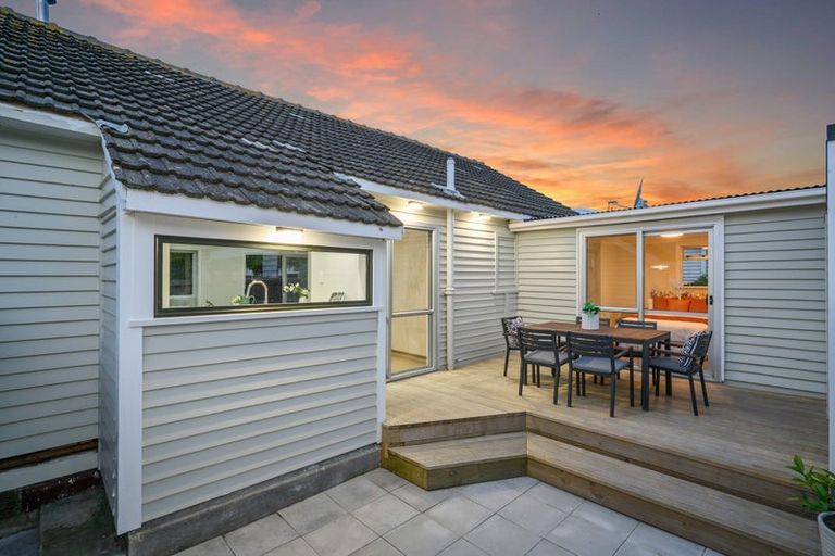 Photo of property in 14 Pannell Avenue, Wainoni, Christchurch, 8061