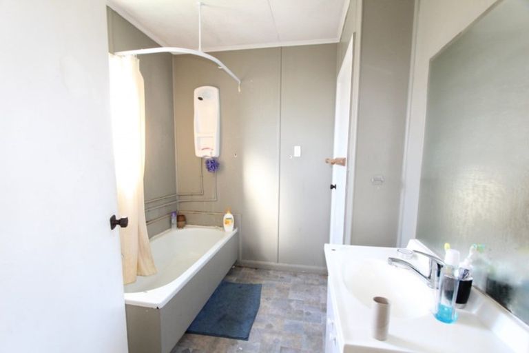 Photo of property in 1 Pilrig Place, Tokoroa, 3420