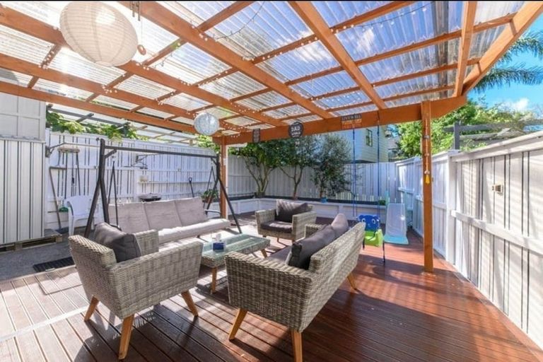 Photo of property in 48e Arawa Street, New Lynn, Auckland, 0600