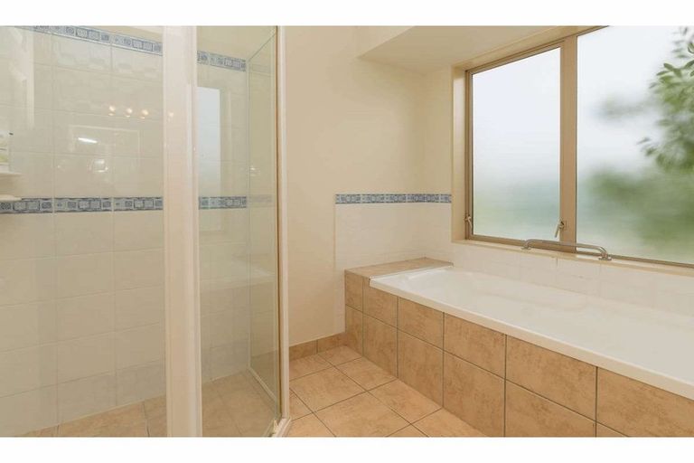 Photo of property in 2 Palm Drive, Kerikeri, 0294