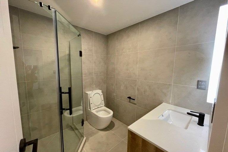 Photo of property in 1 Lawson Creek Street, Massey, Auckland, 0614