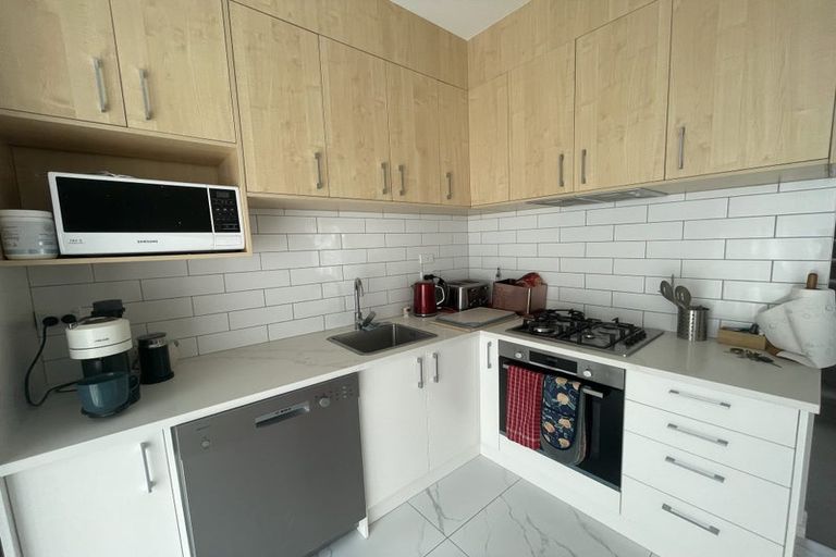 Photo of property in 13b Morton Avenue, Forrest Hill, Auckland, 0620