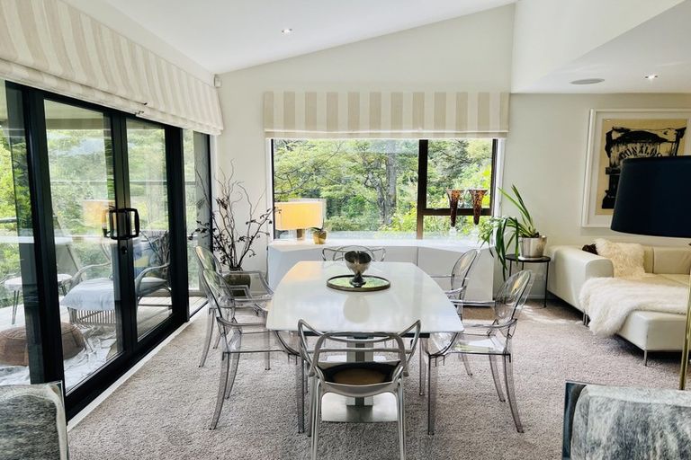 Photo of property in 136 Cheviot Road, Lowry Bay, Lower Hutt, 5013