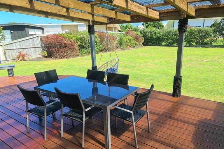 Photo of property in 122 Karo Drive, Matarangi, Whitianga, 3592