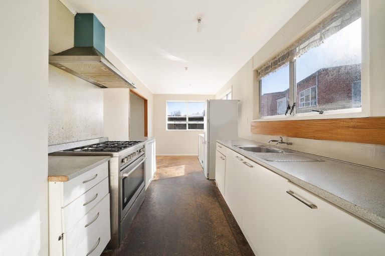 Photo of property in 10 Sunlands Drive, Manurewa, Auckland, 2102