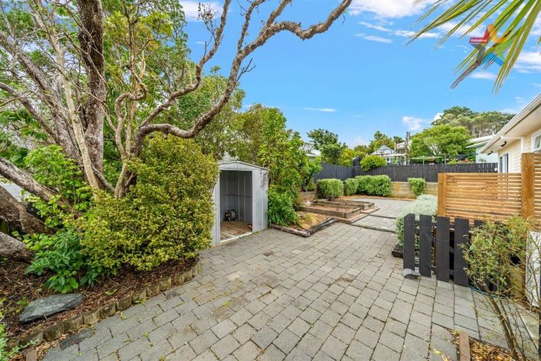 Photo of property in 21 Cherry Blossom Grove, Maungaraki, Lower Hutt, 5010