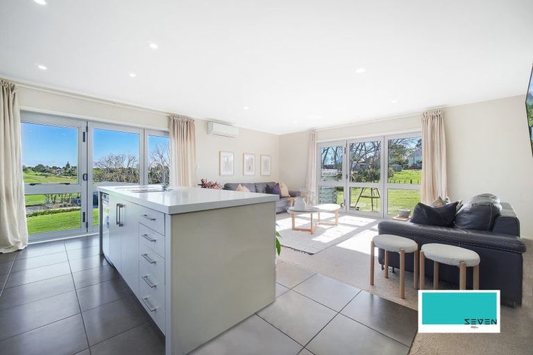 Photo of property in 56 Broomfields Road, Whitford, Howick, 2571