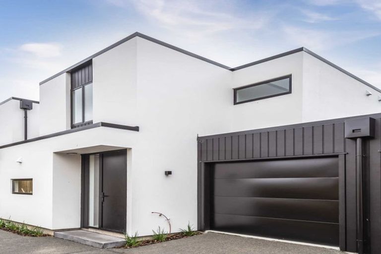 Photo of property in 2/10 Bishop Street, St Albans, Christchurch, 8014