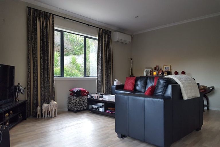 Photo of property in 38 Mcdougall Grove, Haywards, Lower Hutt, 5018