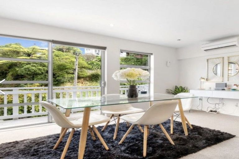 Photo of property in 14c Crieff Street, Northland, Wellington, 6012