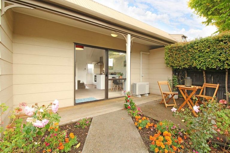 Photo of property in 10/58 Manuroa Road, Takanini, 2112