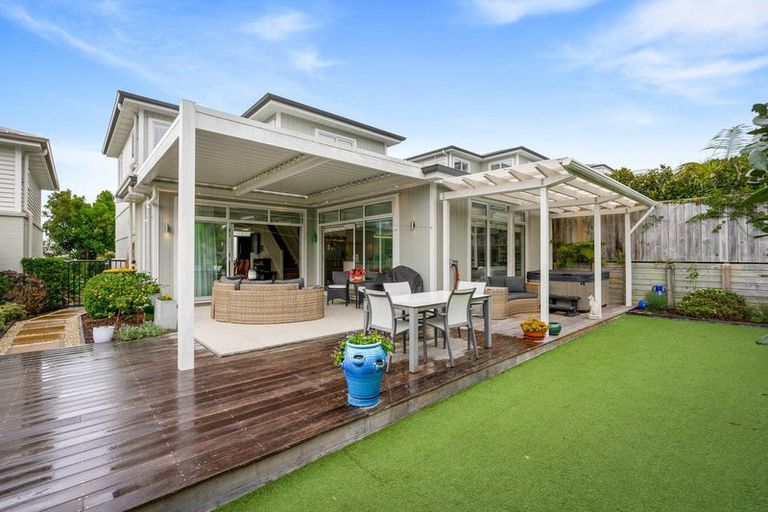 Photo of property in 61 Panorama Heights, Orewa, 0931