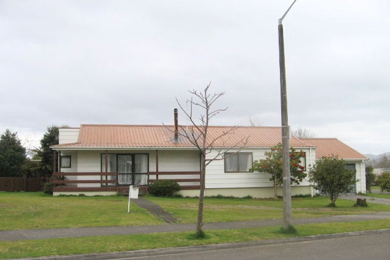 Photo of property in 1 Amethyst Place, Pukehangi, Rotorua, 3015