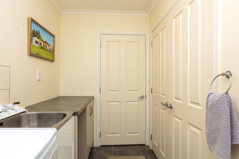 Photo of property in 21 Ruahine Street, Dannevirke, 4930