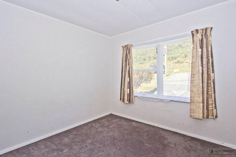 Photo of property in 9 Main Road, Wainuiomata, Lower Hutt, 5014