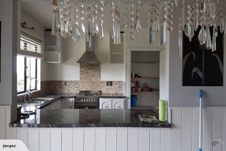 Photo of property in 14 Pohutukawa Crescent, Raumati Beach, Paraparaumu, 5032