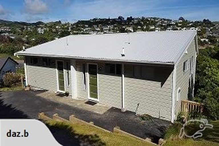 Photo of property in 5 Brydon Way, Paparangi, Wellington, 6037