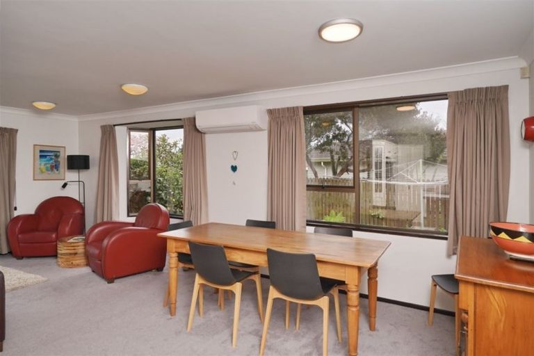 Photo of property in 34 Laing Crescent, Heathcote Valley, Christchurch, 8022