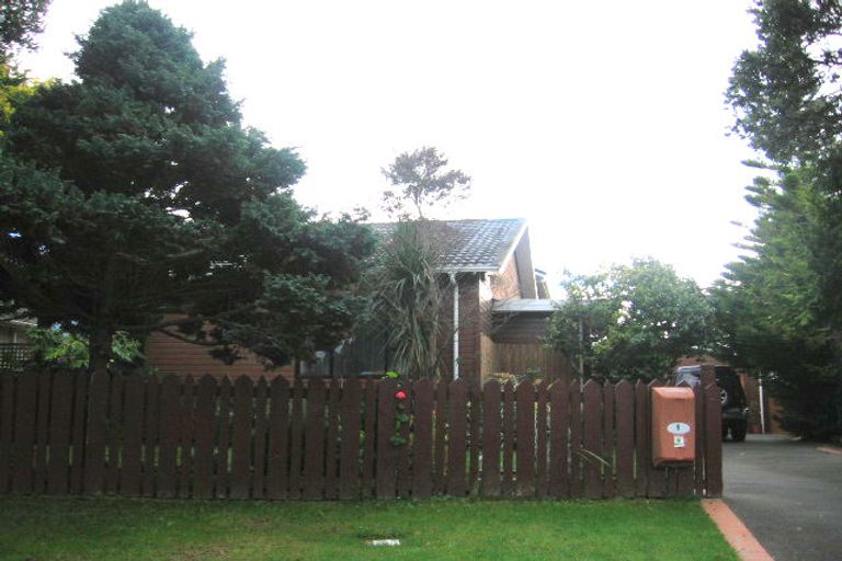 Photo of property in 9 Pohutukawa Street, Woburn, Lower Hutt, 5010