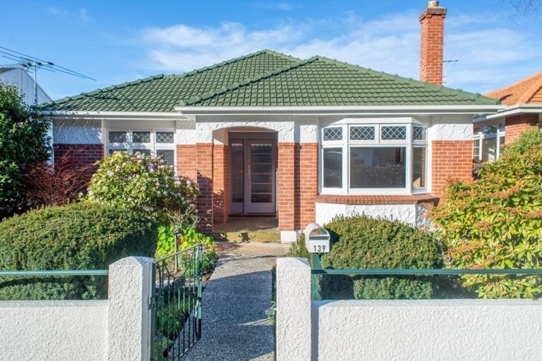 Photo of property in 139 Forbury Road, Saint Clair, Dunedin, 9012