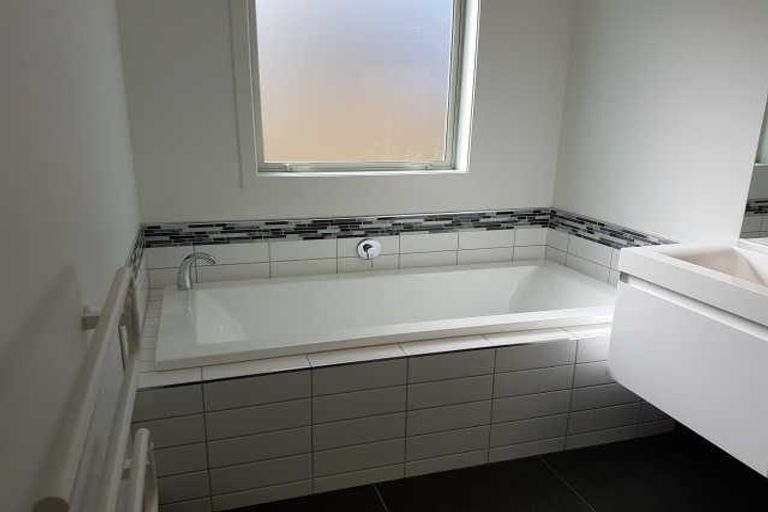 Photo of property in 11 Magellan Rise, Flagstaff, Hamilton, 3210