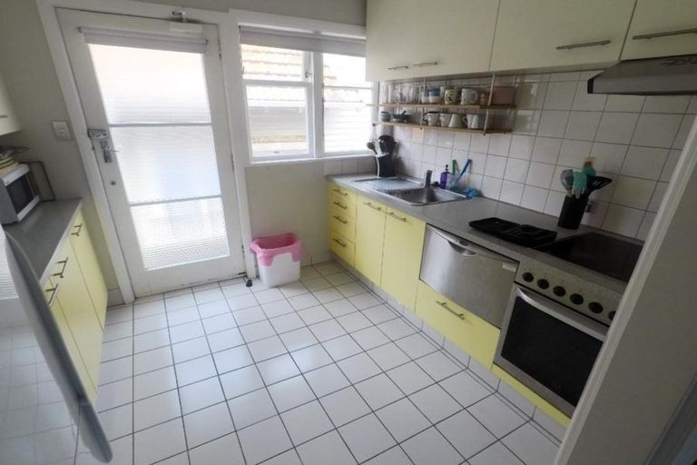 Photo of property in 6/6 Armour Avenue, Mount Victoria, Wellington, 6011