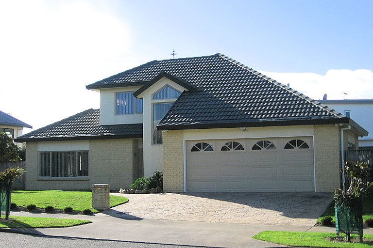 Photo of property in 3b Waiheke Street, Waikanae Beach, Waikanae, 5036