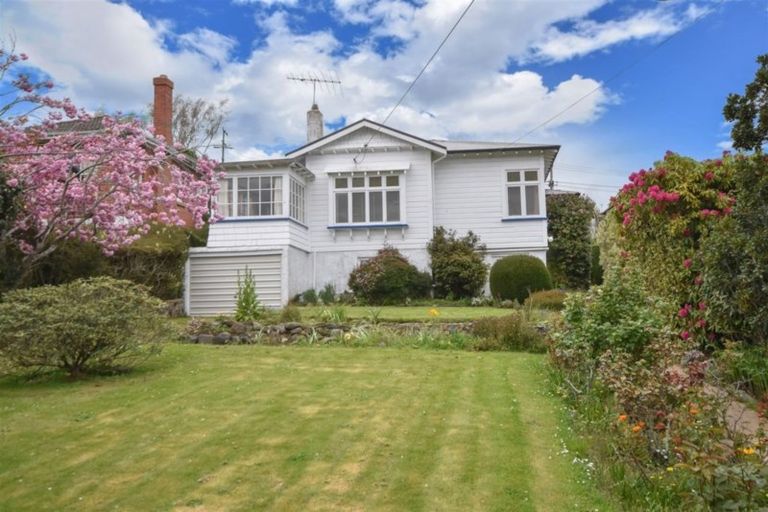 Photo of property in 402 Pine Hill Road, Pine Hill, Dunedin, 9010