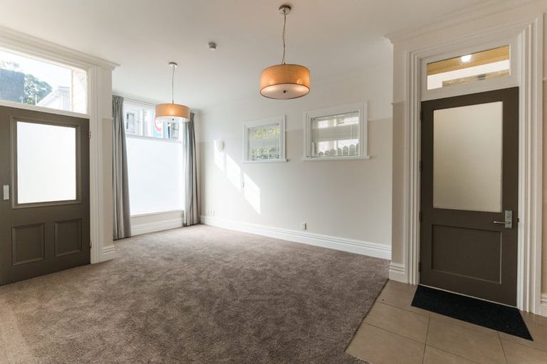 Photo of property in 330 Tinakori Road, Thorndon, Wellington, 6011