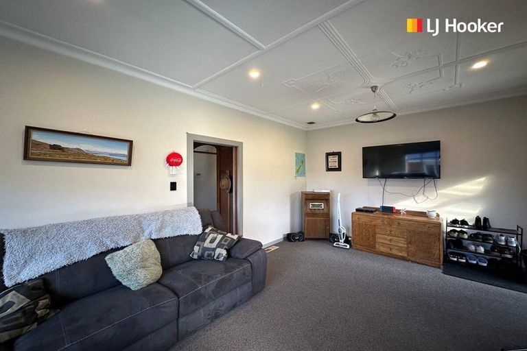 Photo of property in 307 Main South Road, Green Island, Dunedin, 9018