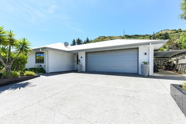 Photo of property in 5 Tussock Place, Stoke, Nelson, 7011