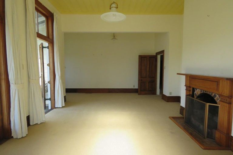 Photo of property in 84 Brougham Street, New Plymouth, 4310