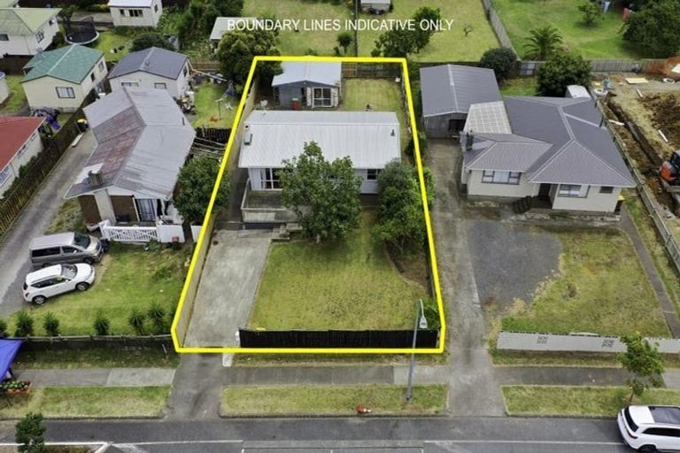 Photo of property in 48 Friesian Drive, Mangere, Auckland, 2022