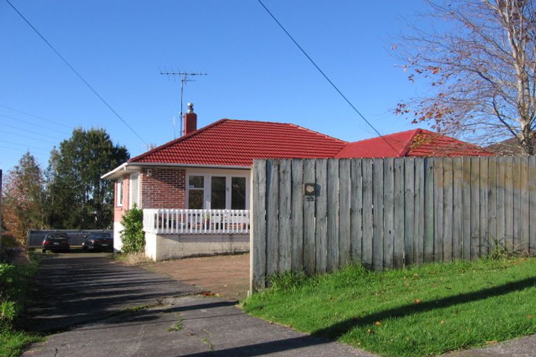 Photo of property in 55 Tiroroa Avenue, Te Atatu South, Auckland, 0610