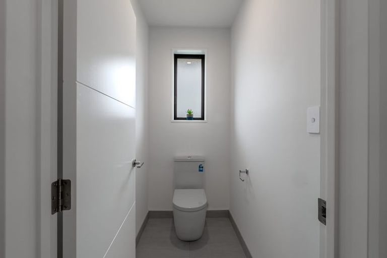 Photo of property in 18 Lovelock Avenue, Rolleston, 7615