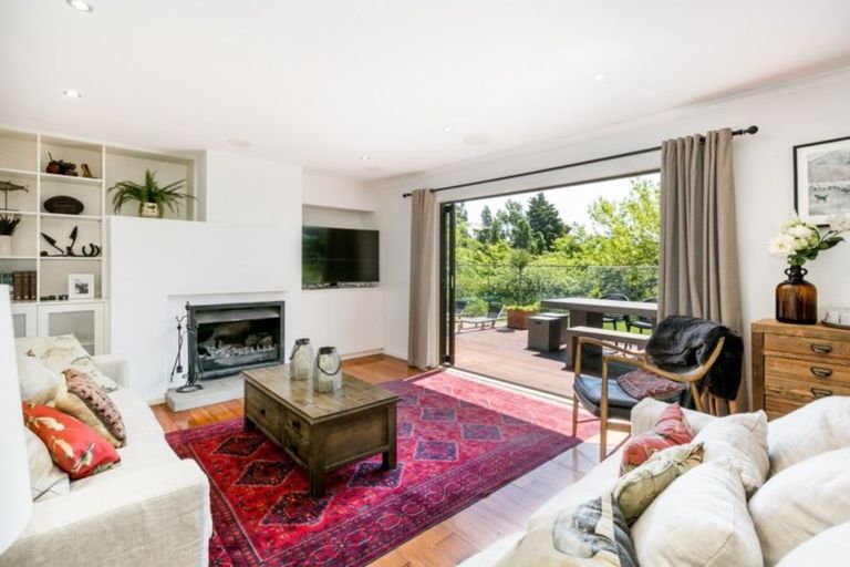Photo of property in 47 Lane Road, Havelock North, 4130